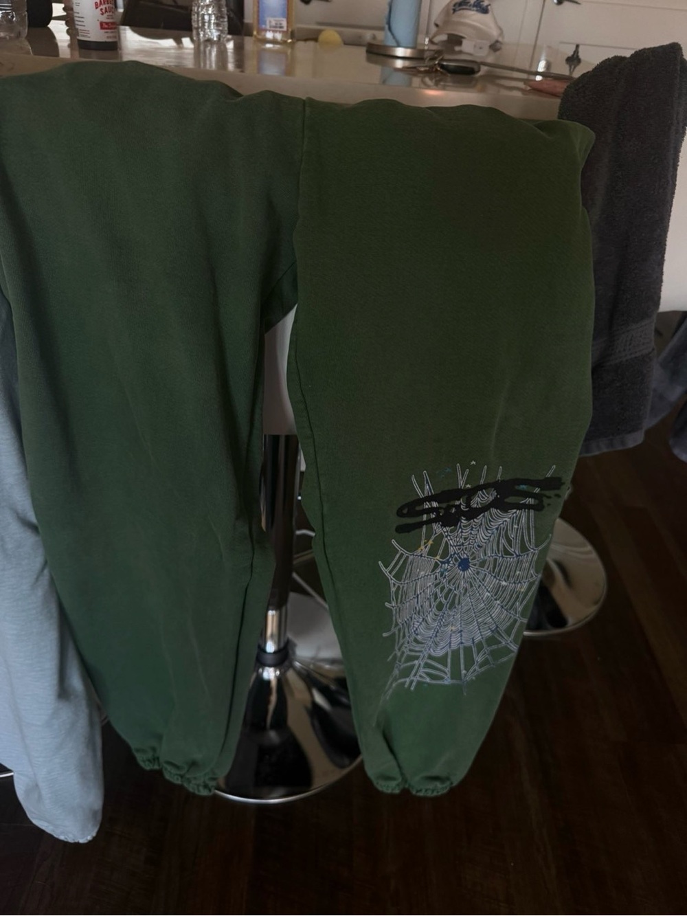 Sp5der green sweat pants